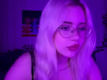 Astrlvia  live sex cam
