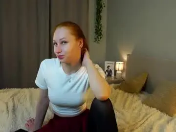Chloeartist  live sex cam