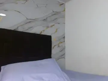Dulce_tentaciion  live sex cam