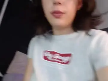 Enyeldruru  live sex cam