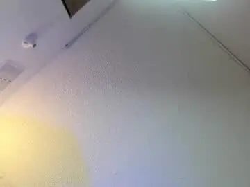 Hinaa_xxx  live sex cam