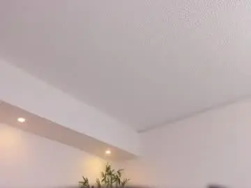 Hinaa_xxx  live sex cam