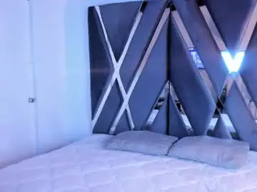 Itsmoon_swt_  live sex cam
