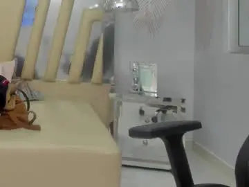 Nataly_blondde  live sex cam