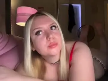 Oliviaskies  live sex cam