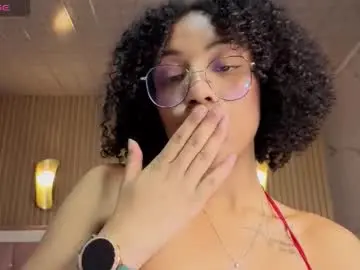 Violeth_b  live sex cam