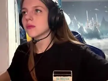 Yourcutiearia  live sex cam