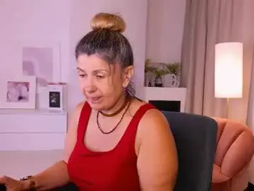 Agathanuir  live sex cam