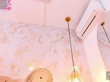 Ariannaruiz  live sex cam