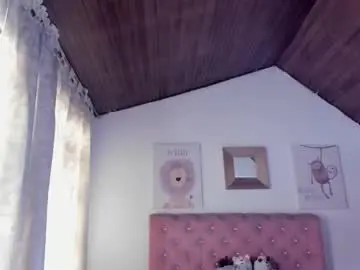 Celesteredds  live sex cam