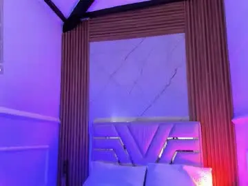 Emmapeetite  live sex cam