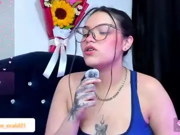 Esmecaldwel  live sex cam