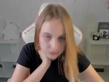 Eva_b1ossom  live sex cam