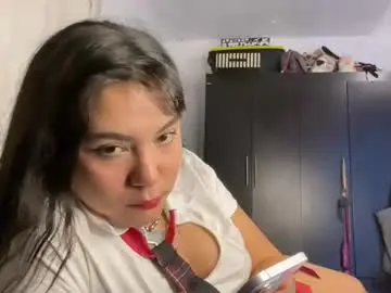 Halloweencutetown  live sex cam