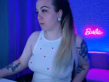 Nicameow  live sex cam