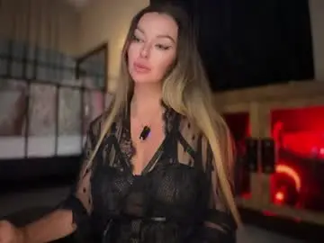 Untamed_reina  live sex cam