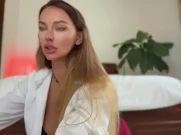 Untamed_reina  live sex cam
