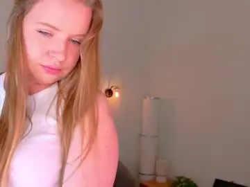 Veneranova  live sex cam
