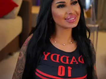 Yanasultana  live sex cam