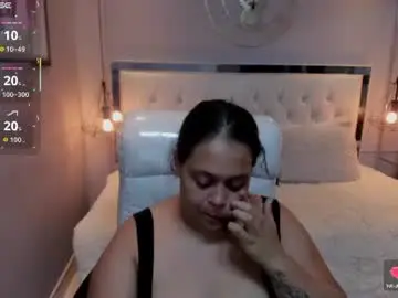 Zara_moon1  live sex cam