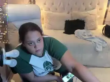 Zara_moon1  live sex cam