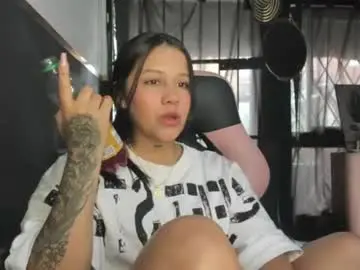Ashleytravis_  live sex cam