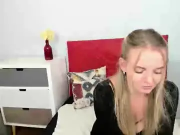 Celinecreazy  live sex cam