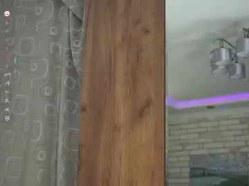 Chee_cha  live sex cam