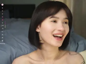 Chee_cha  live sex cam