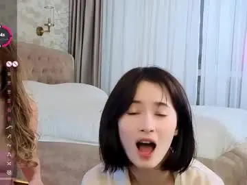 Chee_cha  live sex cam