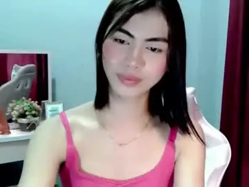 Hottestdella69  live sex cam