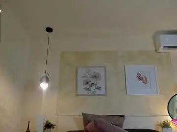 Liaflame  live sex cam