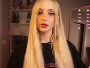 Liniq  live sex cam