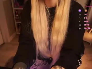 Liniq  live sex cam