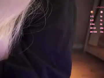 Liniq  live sex cam