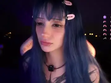 Liniq  live sex cam