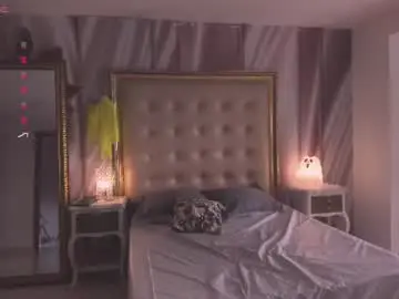 Ninabravur  live sex cam