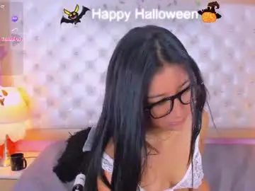 Ninabravur  live sex cam