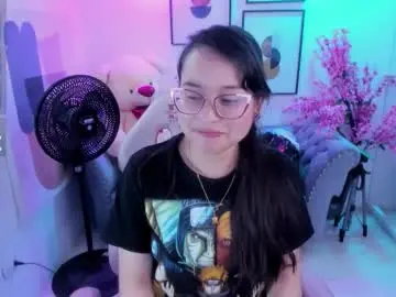 Shady_bug  live sex cam