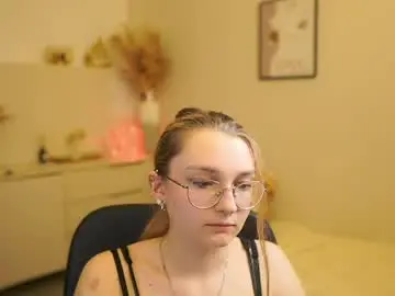 Sophielux18  live sex cam