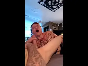 Twiztedkitty669  live sex cam