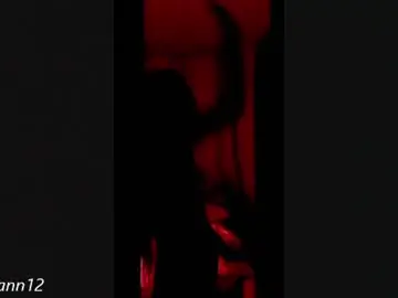 Valery_swan1  live sex cam