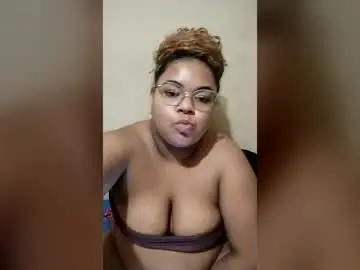 Yasminfer  live sex cam