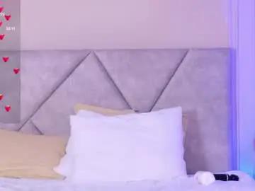 Cloeemilleer  live sex cam