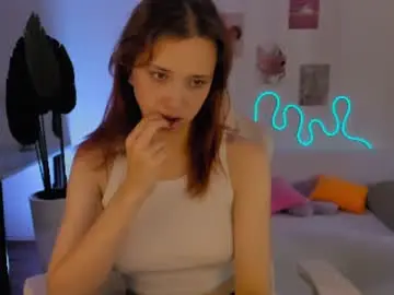 Ginnygingergirl  live sex cam