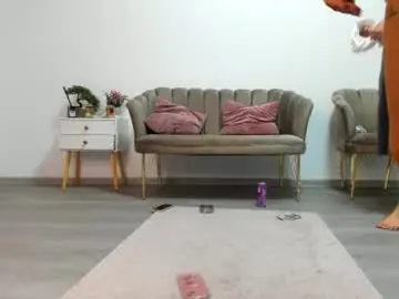Holly_wood18  live sex cam