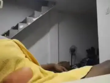 Hopebigass  live sex cam
