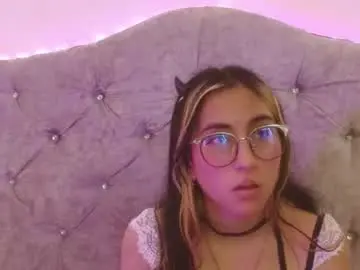 Mrandmrsvixencs  live sex cam