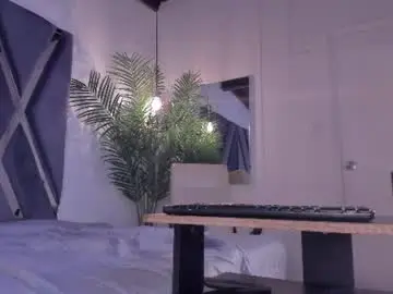 Strong_girl_  live sex cam