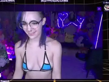 Wildwylie  live sex cam
